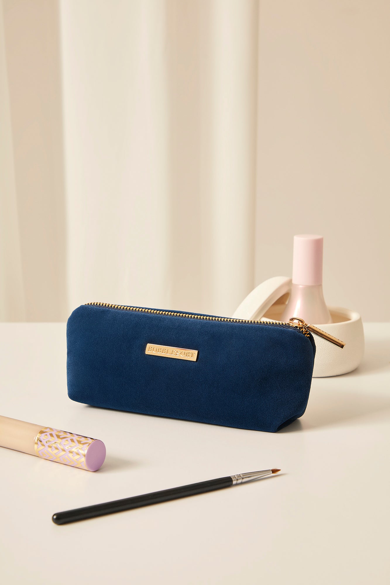 Madame Velvet Mini